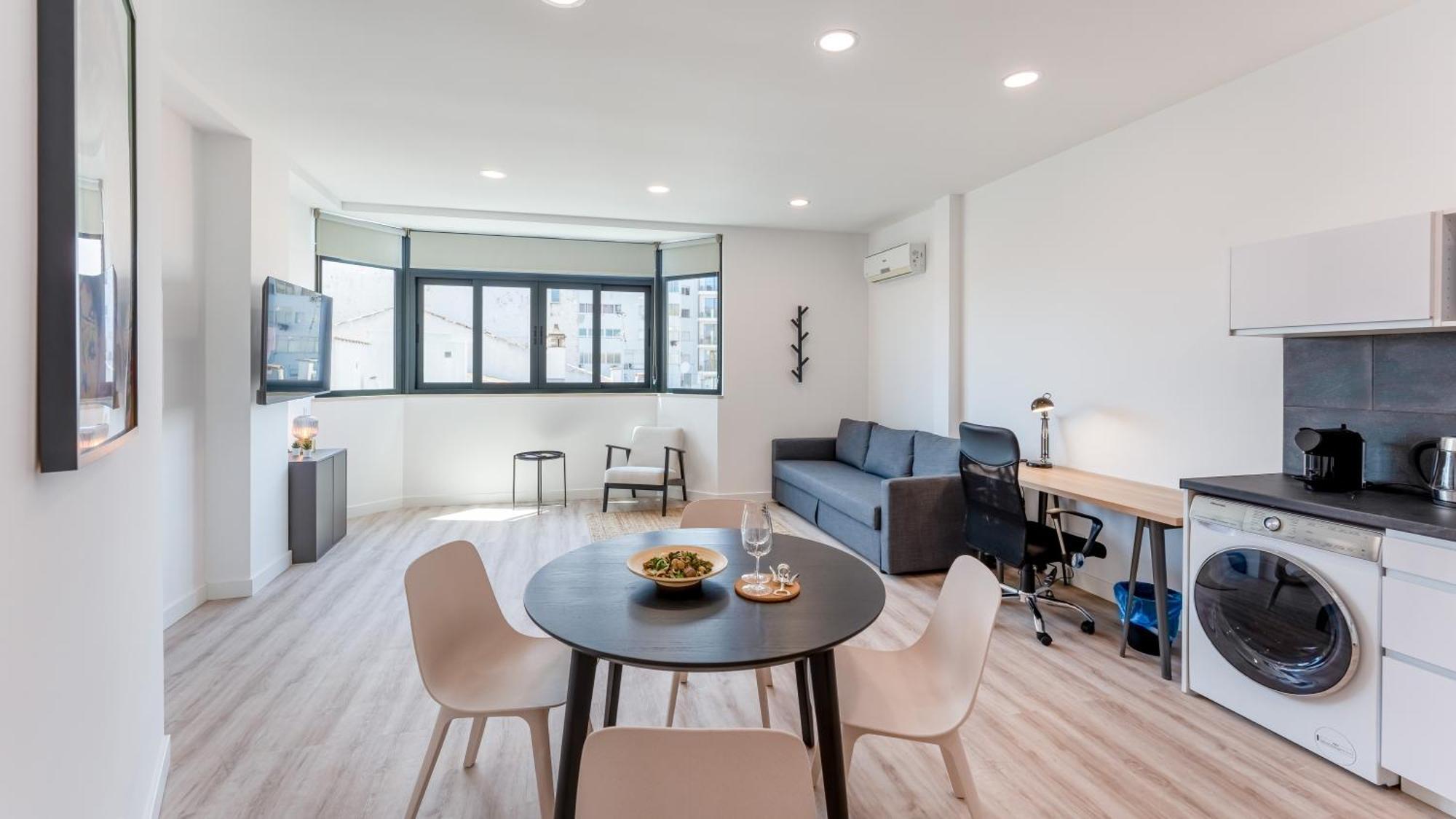Modern Retreat 2 In By Lovelystay